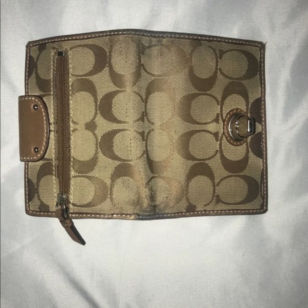 Coach wallet - Picture 2 of 3